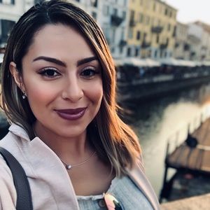 Meet your Posher, Estephany